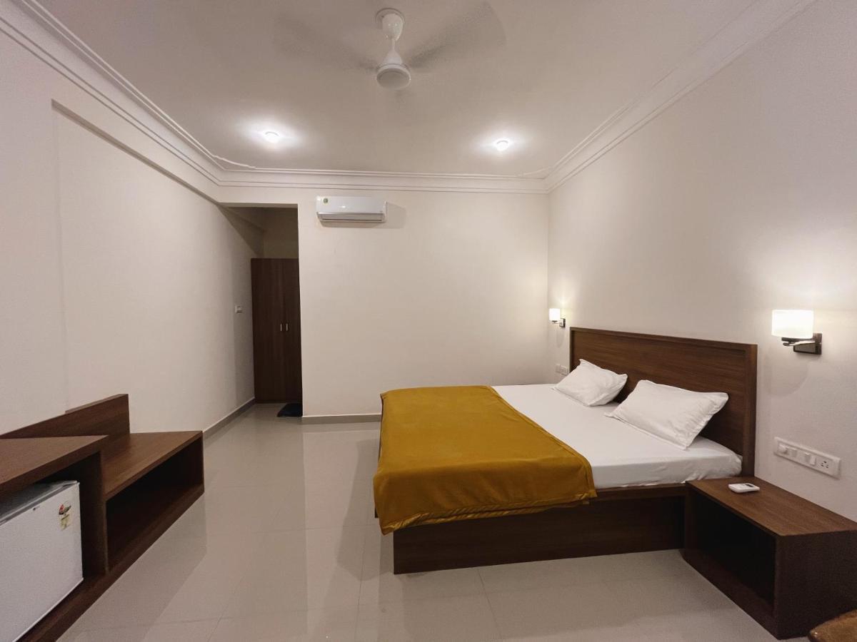 Morjim Sunset Hotel 外观 照片